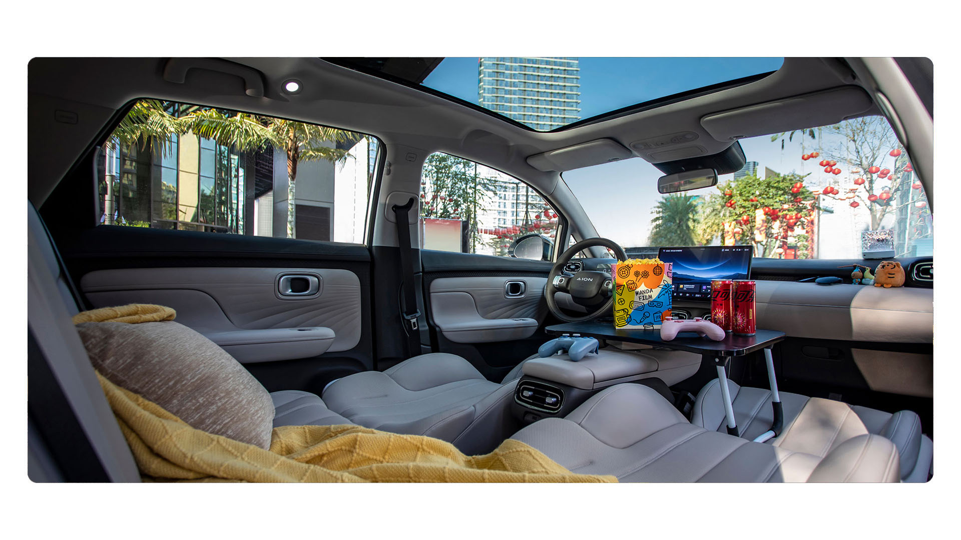 Fully Flat Foldable Seats